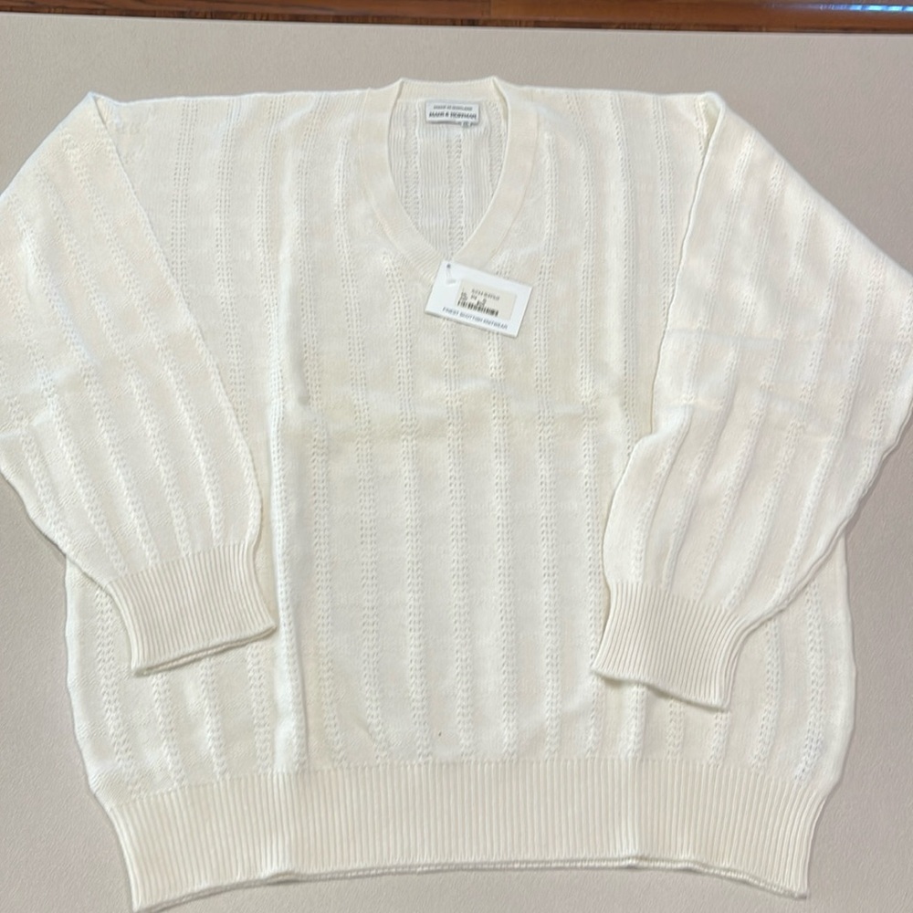 Maus and Hoffman  V-Neck Sweater - Cream made in Scotland